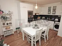 Prodej bytu 3+1, Neratovice, 75 m2