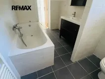 Pronájem rodinného domu, Milovice, 100 m2