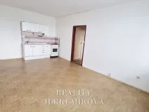 Pronájem bytu 2+kk, České Budějovice, Labská, 44 m2