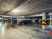 Pronájem garážového stání, Praha - Troja, Hnězdenská, 15 m2