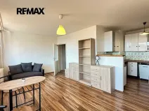 Pronájem bytu 1+kk, Kladno, Francouzská, 40 m2