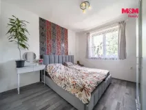 Prodej bytu 3+1, Suchomasty, 74 m2