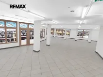 Prodej obchodního prostoru, Harrachov, 283 m2