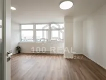 Pronájem bytu 1+kk, Pardubice, třída Míru, 37 m2