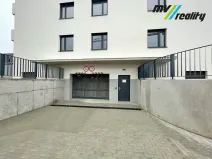 Pronájem garážového stání, Lysá nad Labem, Šípková, 12 m2