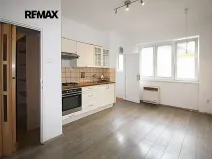 Pronájem bytu 2+1, Nymburk, Park v Kolonii, 64 m2