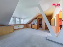 Prodej bytu 3+1, Ostrov, Masarykova, 87 m2