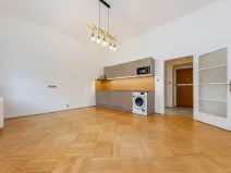 Pronájem bytu 1+kk, Praha - Karlín, Vítkova, 29 m2
