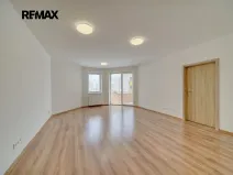Pronájem bytu 2+kk, Velký Osek, U hřiště, 60 m2