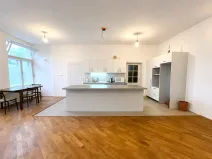 Prodej rodinného domu, Lázně Bělohrad, 302 m2