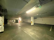 Pronájem garážového stání, Praha - Vysočany, Poděbradská, 12 m2