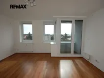 Pronájem bytu 1+kk, Velký Osek, U hřiště, 33 m2