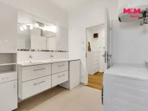 Prodej bytu 1+kk, Praha - Košíře, V břízkách, 38 m2