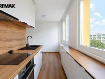 Prodej bytu 3+kk, Pardubice - Polabiny, Bělehradská, 55 m2