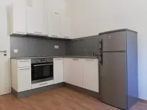 Pronájem bytu 1+1, Praha - Smíchov, Podbělohorská, 34 m2