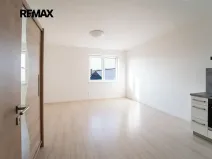 Pronájem bytu 1+kk, Beroun, Vinařská, 33 m2