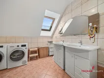 Pronájem bytu 3+kk, Hradec Králové - Nový Hradec Králové, Na Hrázce, 105 m2
