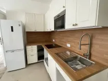Pronájem bytu 3+kk, Praha, Bubenečská, 80 m2