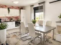 Prodej bytu 4+kk, Pješčana Uvala, Chorvatsko, 104 m2
