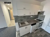 Pronájem bytu 2+kk, Praha - Kamýk, Smotlachova, 44 m2