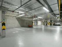 Pronájem garážového stání, Praha - Karlín, Křižíkova, 15 m2