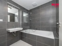 Pronájem bytu 4+kk, Pardubice, U Sportovní školy, 94 m2