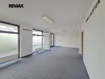 Pronájem obchodního prostoru, Praha - Modřany, Soukalova, 104 m2