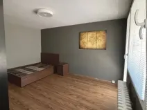 Pronájem bytu 2+kk, Praha - Troja, Krosenská, 45 m2