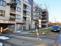 Pronájem garážového stání, Praha - Stodůlky, Svitákova, 18 m2