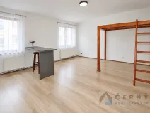 Pronájem bytu 1+kk, Liberec, nám. Sokolovské, 45 m2