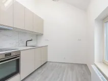 Pronájem bytu 1+kk, Praha - Vršovice, Košická, 35 m2