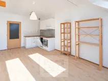 Prodej bytu 1+kk, Praha - Kbely, Herlíkovická, 30 m2
