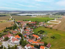 Prodej komerčního pozemku, Pištín, 8237 m2