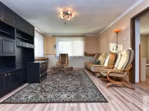 Prodej rodinného domu, Černuc, 240 m2