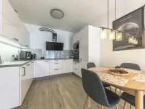 Prodej bytu 2+kk, Praha - Hostavice, U Hostavického potoka, 50 m2