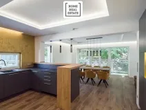 Prodej bytu 3+kk, Karlovy Vary, Šumavská, 171 m2