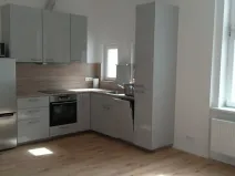Pronájem bytu 2+kk, Praha - Karlín, Pobřežní, 50 m2