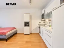 Prodej bytu 1+kk, Praha - Strašnice, Názovská, 35 m2