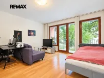 Prodej bytu 1+kk, Praha - Strašnice, Názovská, 35 m2