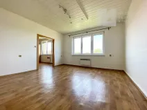 Prodej bytu 3+1, Březí, Nová, 72 m2