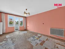 Prodej bytu 3+1, Třeboň - Třeboň II, Souběžná, 64 m2