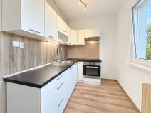 Pronájem bytu 3+1, Karlovy Vary, Brigádníků, 67 m2
