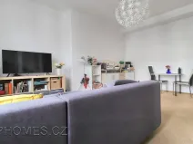 Pronájem bytu 2+kk, Praha, Sokolovská, 49 m2