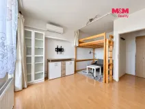 Prodej bytu 1+kk, Klecany, V Honech, 32 m2