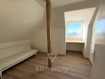 Pronájem atypického bytu, Hradec Králové, Malé náměstí, 20 m2