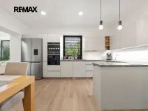 Pronájem rodinného domu, Říčany, Táborská, 199 m2