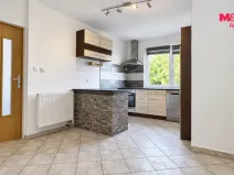 Pronájem bytu 3+1, Milovice - Mladá, Spojovací, 70 m2