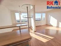 Pronájem bytu 3+1, Praha - Prosek, Vysočanská, 84 m2