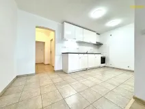 Pronájem bytu 2+kk, Studená, nám. Sv. J. Nepomuckého, 50 m2