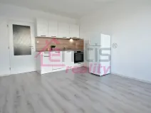 Pronájem bytu 1+kk, Praha - Kobylisy, Kyselova, 25 m2